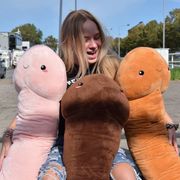 gigantisk-peniskudde-57628-9