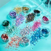 moon-creations-holographic-glitter-shapes-79751-2