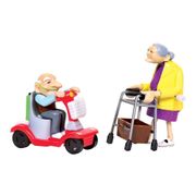 racing-granny-grandad-1