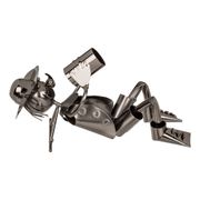 vinhallare-i-metall-drickande-man-81665-1