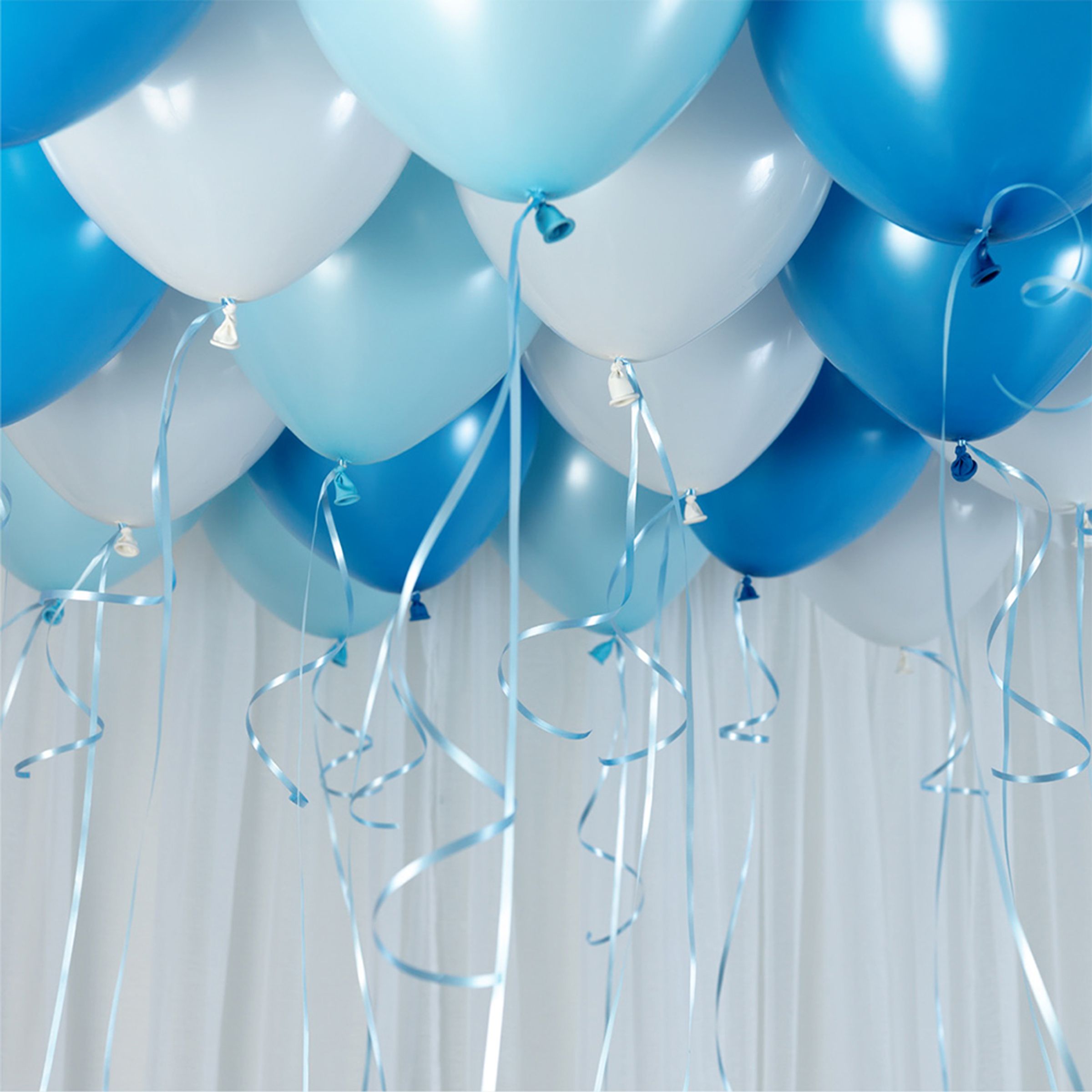 Läs mer om Takballonger Babyblå