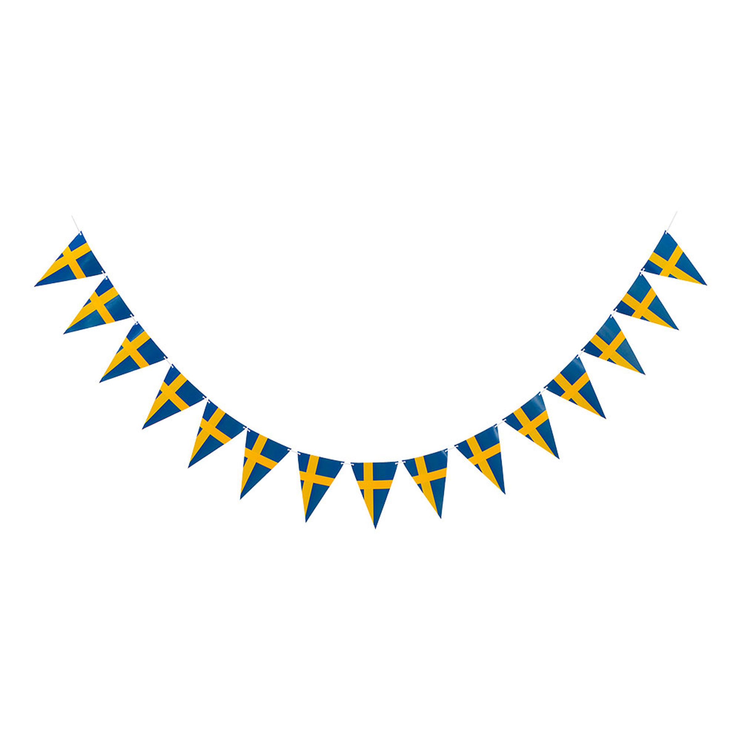 Läs mer om Vimpelgirlang Sverigeflaggor