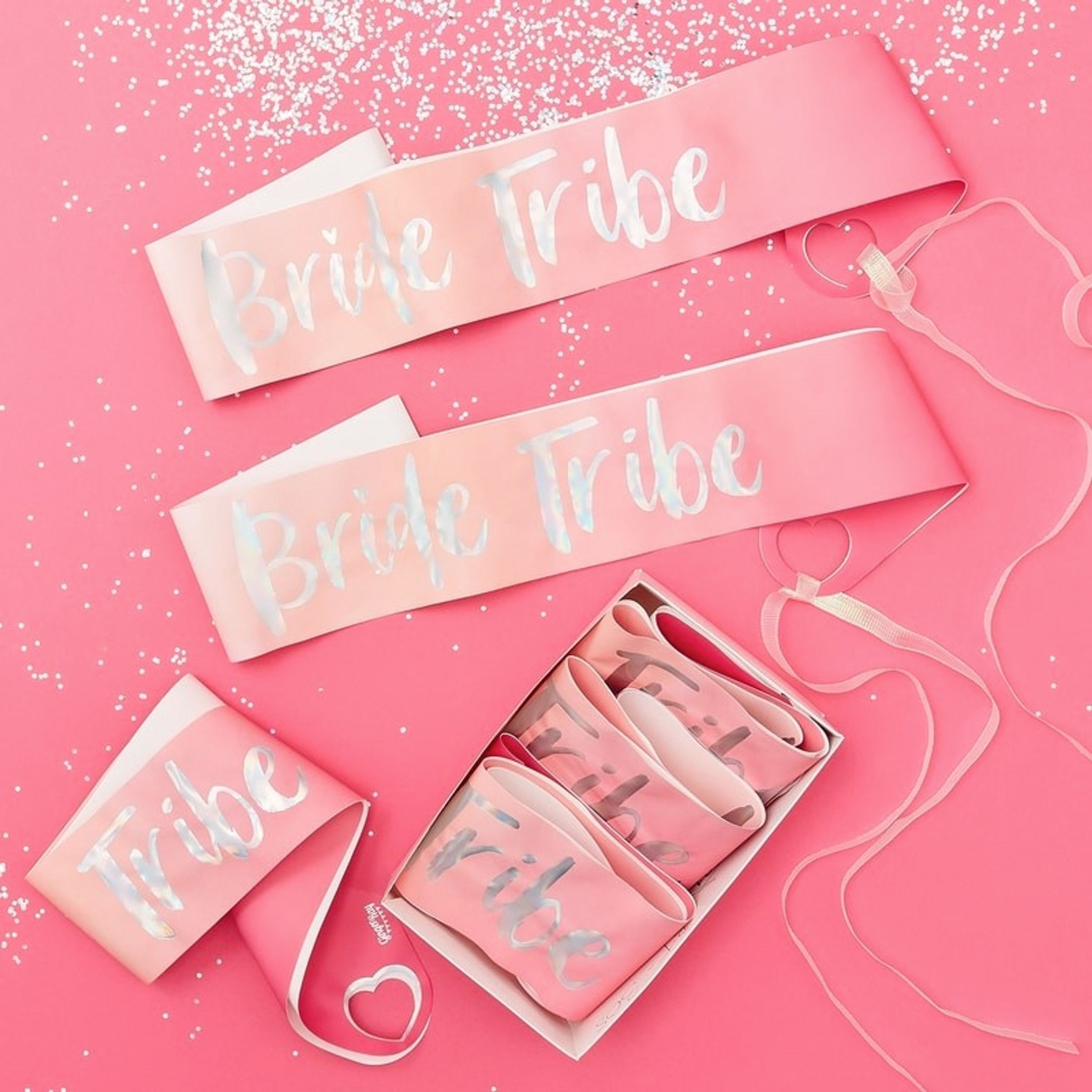 Läs mer om Ordensband Bride Tribe Rosa - 6-pack