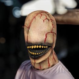 Lysbildefremvisning - Ansiktsløs lateksmaske