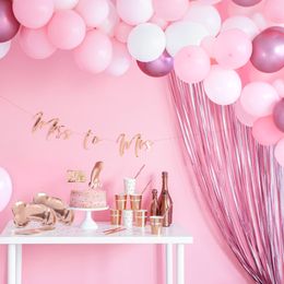 Lysbildefremvisning - Backdrop Gardin Rosa