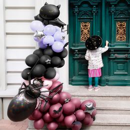 Diaesitys - Ilmapallohahmo Halloween Trick or Treat