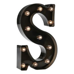 Diaesitys - Musta Kirjain LED-valaistuksella