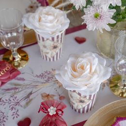 Bildspel - Bordsdekoration Ros Elfenben