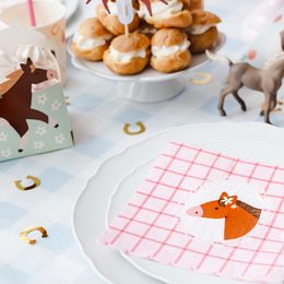 Bildspel - Bordskonfetti Hästskor Guld