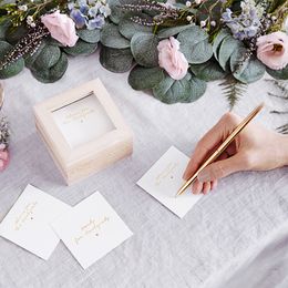 Lysbildefremvisning - Æske Til Bryllupsråd