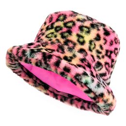 Bildspel - Bucket Hat i Plysch Leopard Rosa