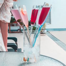 Lysbildefremvisning - Champagneglas uden Fod