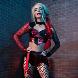 Lysbildefremvisning - Dangerous Girl Deluxe Kostume