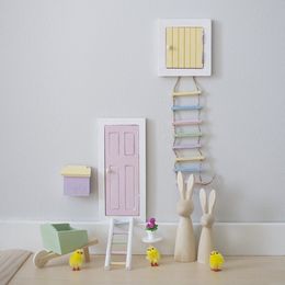 Bildspel - DIY Nissedörr Vindslucka med Repstege