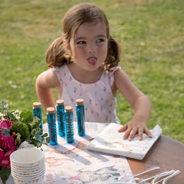 Diaesitys - Väriputki Korkilla