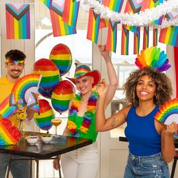 Bildspel - Flaggirlang Pride Progress