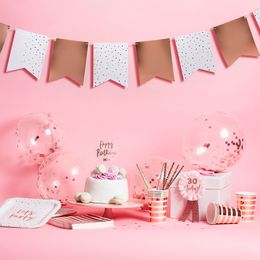 Lysbildefremvisning - Flaggirlander Roségull/Prikkete