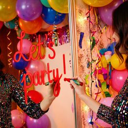 Bildspel - Flytande Kritpenna Röd