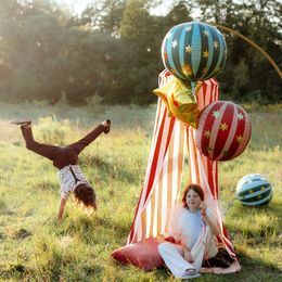 Lysbildefremvisning - Folieballon Cirkus Grøn