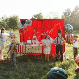 Lysbildefremvisning - Folieballon Cirkus Grøn