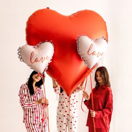 Bildspel - Folieballong Love med Dekor