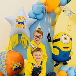 Bildspel - Folieballong Minions Stjärna med Tassles