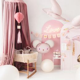 Lysbildefremvisning - Folieballong Mus Rosa