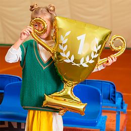 Lysbildefremvisning - Folieballon Pokal