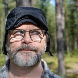 Bildspel - Fulmössa Svart