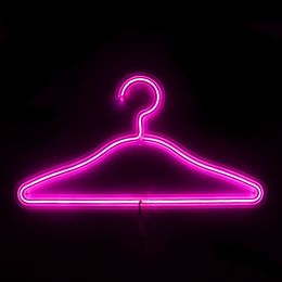 Bildspel - Neonlampa Galge