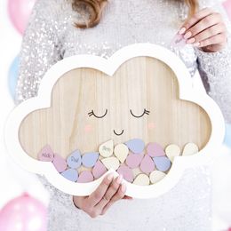 Diaesitys - Vieraskirjataulu Pilvi