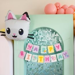 Lysbildefremvisning - Guirlande Happy Birthday Gabbys Dukkehus