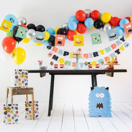 Bildspel - Girlang Happy Birthday Monster Bash