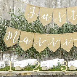 Lysbildefremvisning - Girlander Just Married