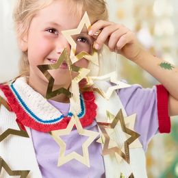 Lysbildefremvisning - Guirlande med Stjerner Guld