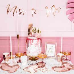 Lysbildefremvisning - Guirlande Miss to Mrs Rosaguld