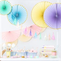 Bildspel - Girlang Tofsar Pastell