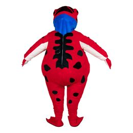 Lysbildefremvisning - Frø Rød Kostume