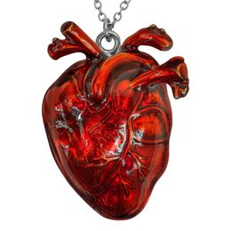 Diaesitys - Verinen sydän -kaulakoru