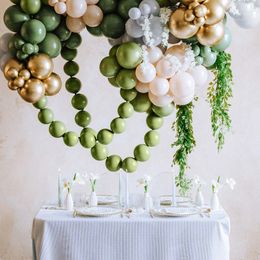 Bildspel - Hängande Blad Gröna