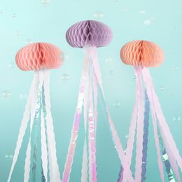 Bildspel - Honeycombs med Streamers Maneter