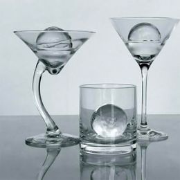 Lysbildefremvisning - Isterningform Iskugler