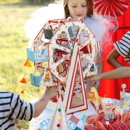 Diaesitys - Kakkuteline Pariserpyörä Sirkus