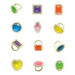 Lasten muoviset leikkisormukset