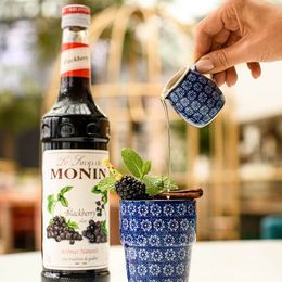 Bildspel - Monin Blackberry Syrup