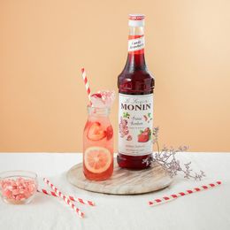 Lysbildefremvisning - Monin Candy Strawberry Sirup