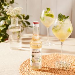 Bildspel - Monin Elderflower Syrup 25 cl