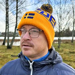 Lysbildefremvisning - Strikket Lue Pom Pom Sweden Winter Retro