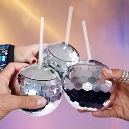 Lysbildefremvisning - Kopp Discokuler Sølv