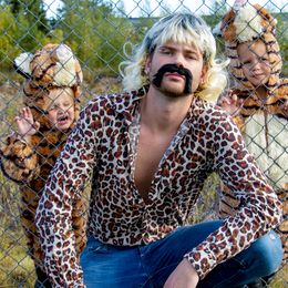 Bildspel - Mustasch Biker